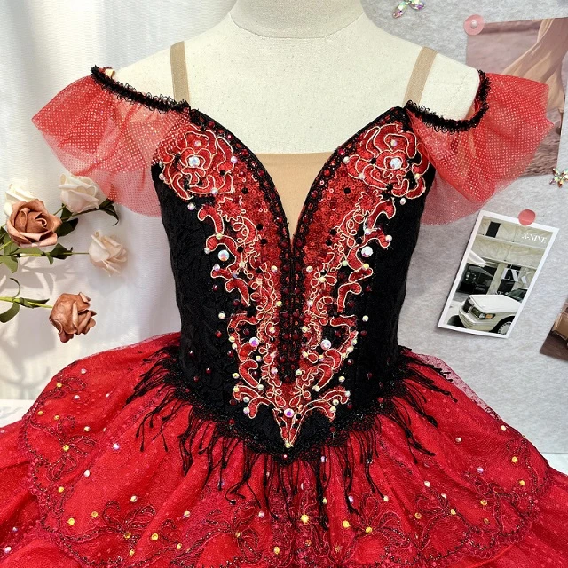 Abito tut&ugrave; da balletto rosso con personaggio Don Chisciotte | R0750