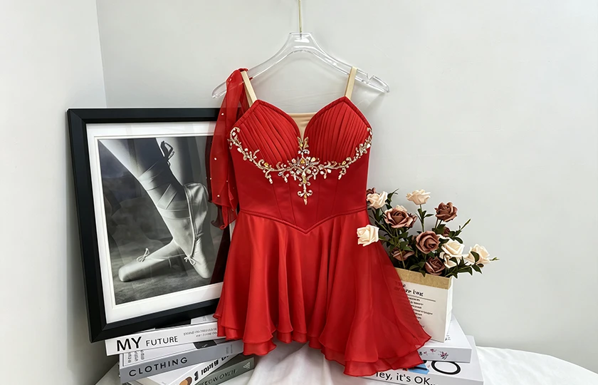 Abito corto da balletto rosso The Talisman | R0697