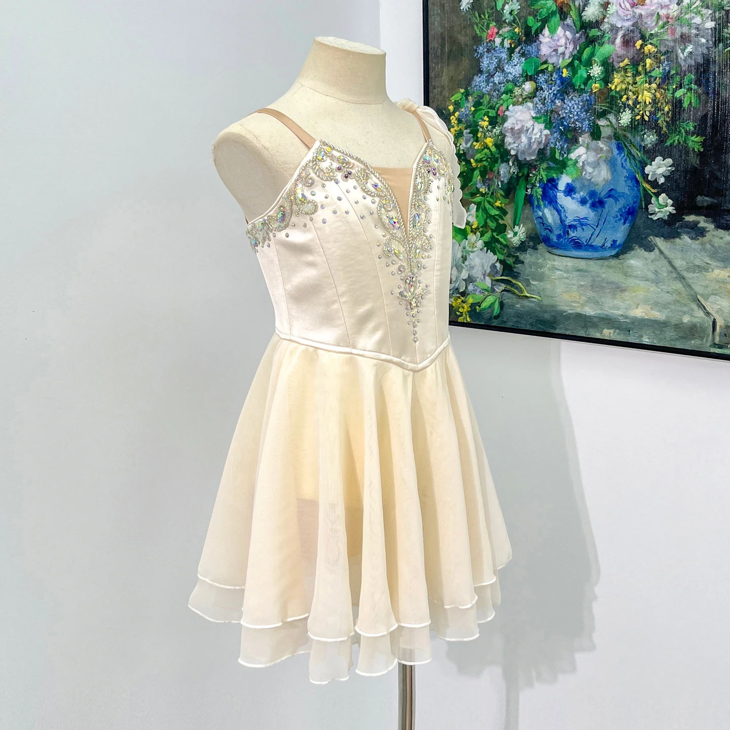 Abito da balletto in chiffon impreziosito da strass per performance | R0320
