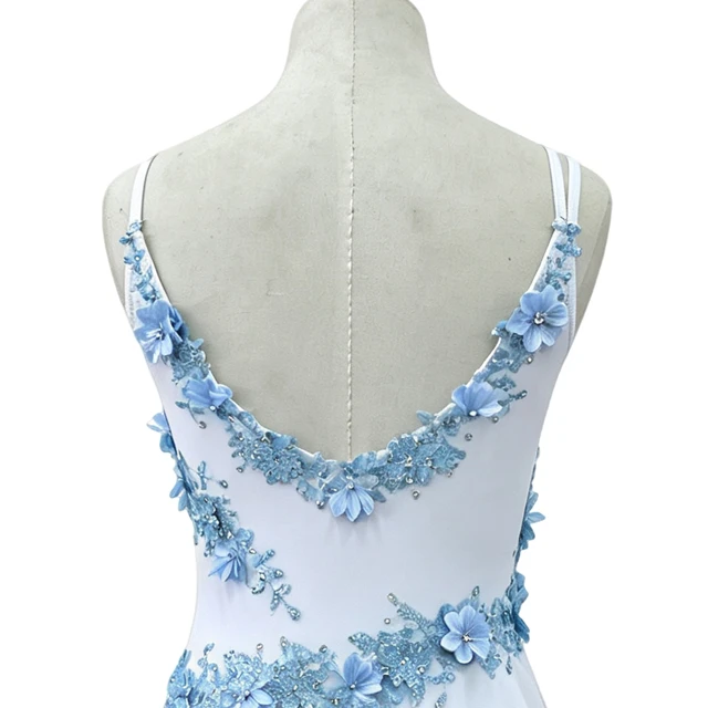 Abito body da danza lirica bianco con fiori azzurri | R0998
