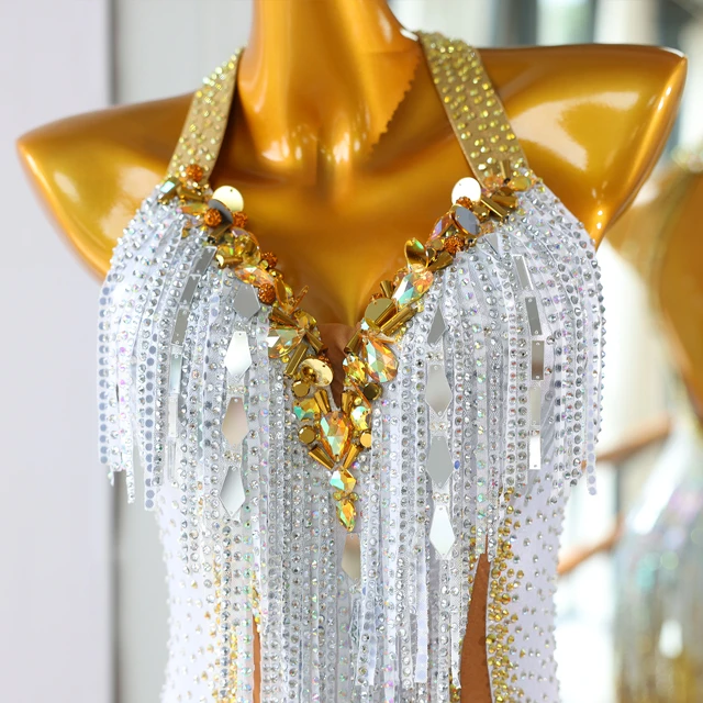 Abito da ballo latino con strass e frange dorate bianche | LD020